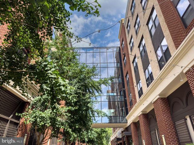 820 S QUINCY ST, Arlington, VA 22204