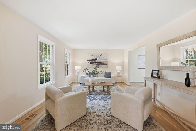 820 S QUINCY ST, Arlington, VA 22204