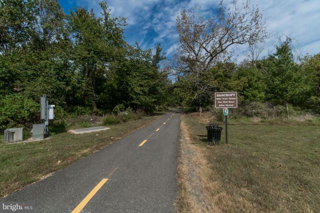 820 S QUINCY ST, Arlington, VA 22204