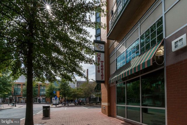 820 S QUINCY ST, Arlington, VA 22204