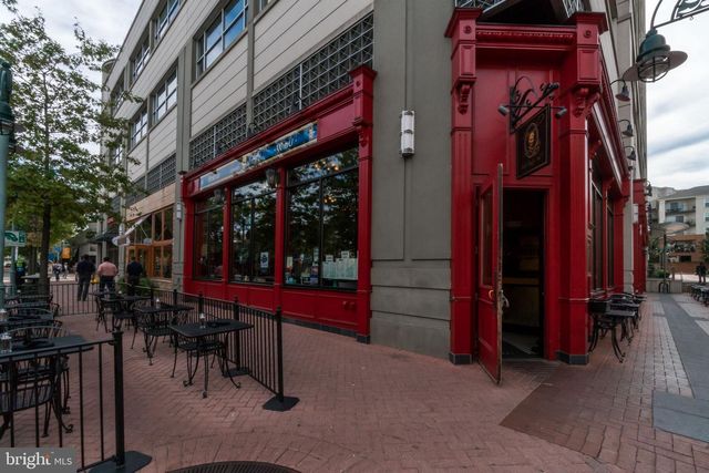 820 S QUINCY ST, Arlington, VA 22204
