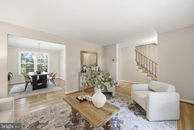 820 S QUINCY ST, Arlington, VA 22204
