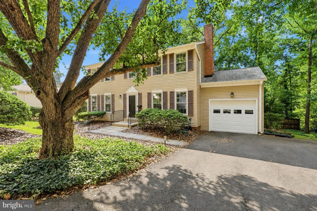 820 S QUINCY ST, Arlington, VA 22204