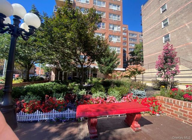 8111 45th Avenue 5C, Elmhurst, NY 11373