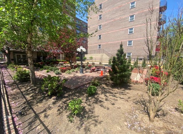 8111 45th Avenue 5C, Elmhurst, NY 11373
