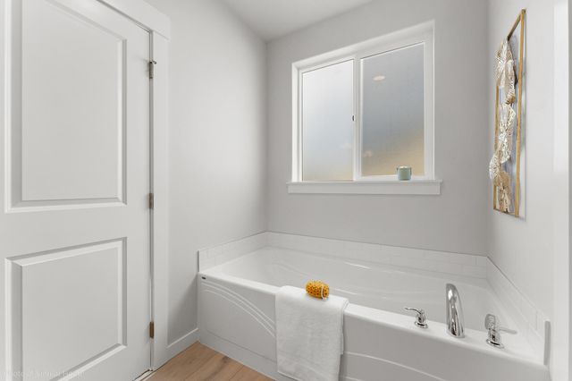 2460 Yamsay Drive 75, Medford, OR 97504