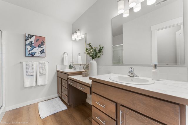 2460 Yamsay Drive 75, Medford, OR 97504