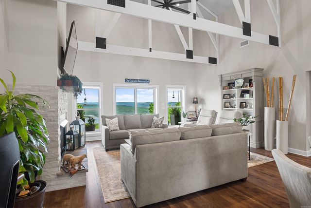 306 Rocky Point Circle, Bee Branch, AR 72013