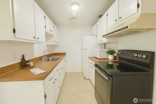 318 S 174th Place #K, Burien, WA 98148