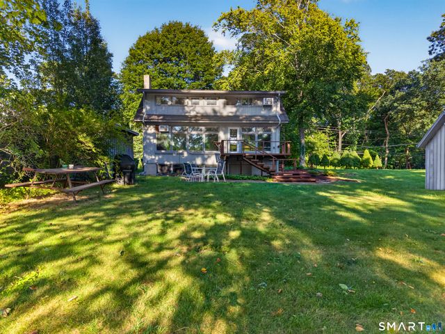 35 Oswegatchie Road, Waterford, CT 06385