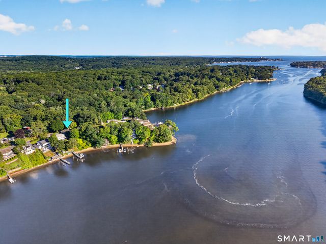 35 Oswegatchie Road, Waterford, CT 06385