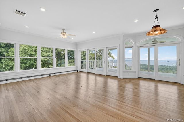 10 Soluri Lane, Tomkins Cove, NY 10986