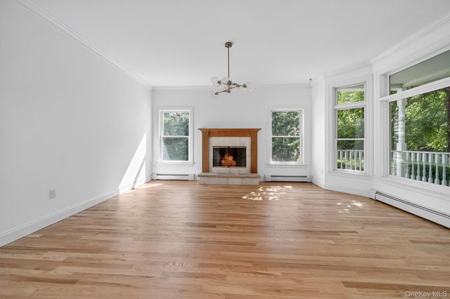 10 Soluri Lane, Tomkins Cove, NY 10986