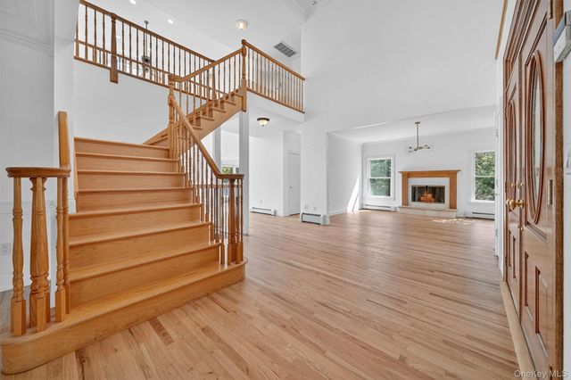 10 Soluri Lane, Tomkins Cove, NY 10986