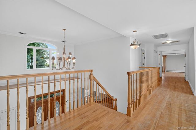 10 Soluri Lane, Tomkins Cove, NY 10986