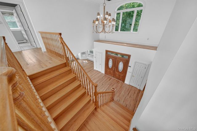 10 Soluri Lane, Tomkins Cove, NY 10986