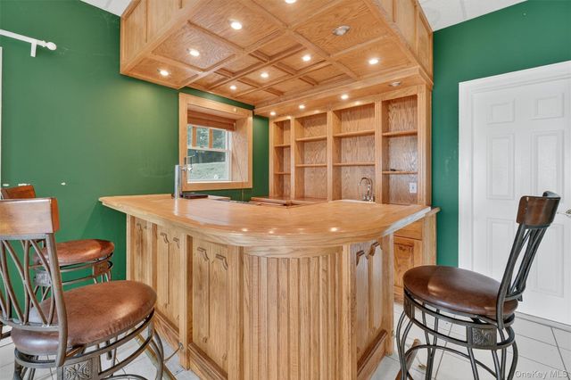 10 Soluri Lane, Tomkins Cove, NY 10986