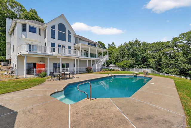 10 Soluri Lane, Tomkins Cove, NY 10986