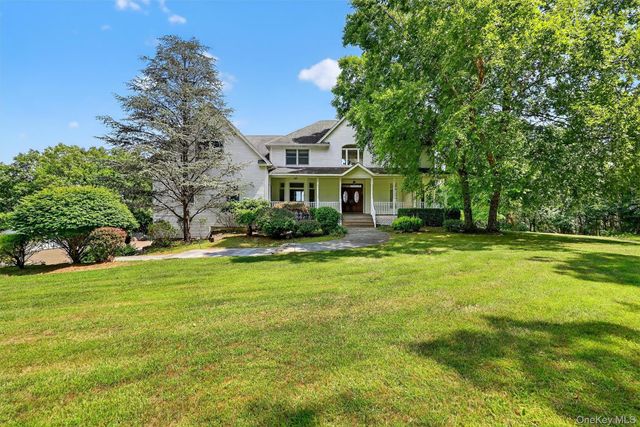 10 Soluri Lane, Tomkins Cove, NY 10986