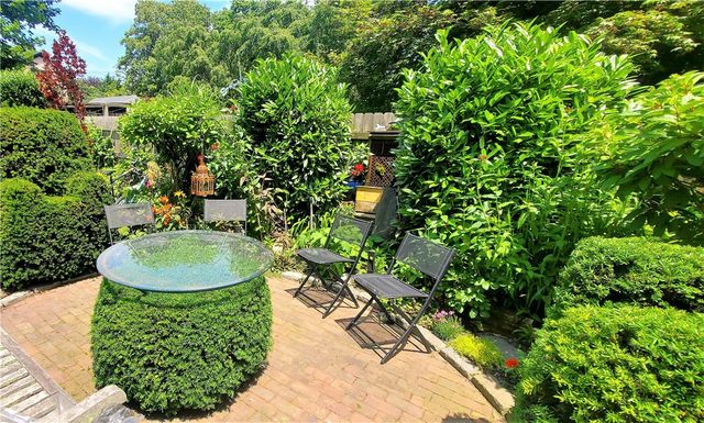 22 Annandale Road 2, Newport, RI 02840
