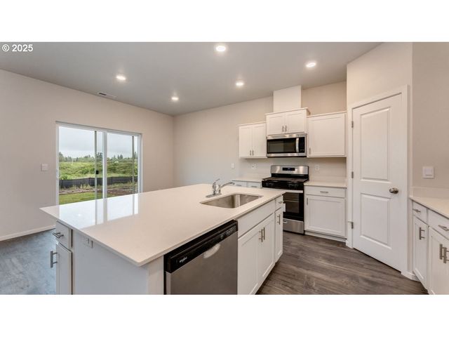 4989 Marr Ave Ne, Salem, OR 97301