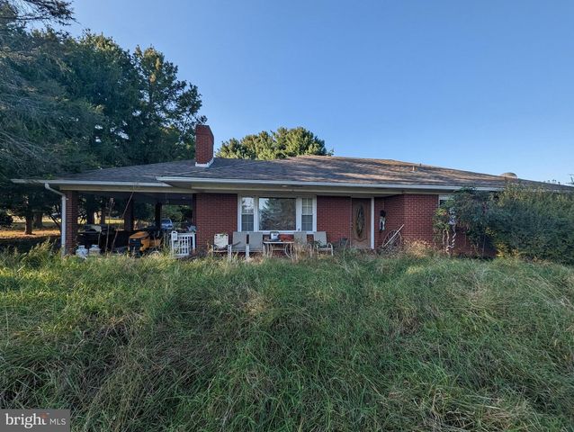 196 GOOD MILL RD, Rileyville, VA 22650