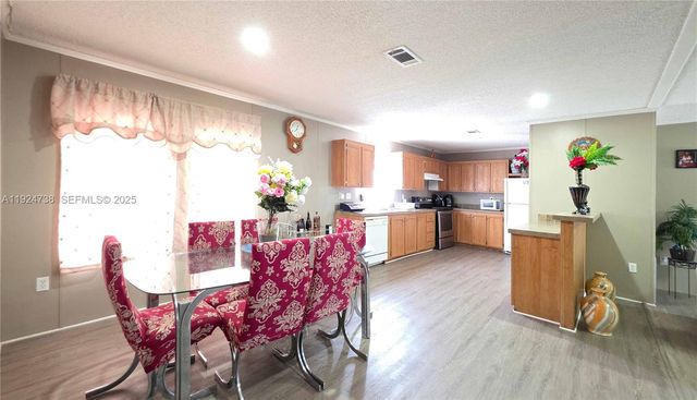 225 N Estribo ST, Clewiston, FL 33440