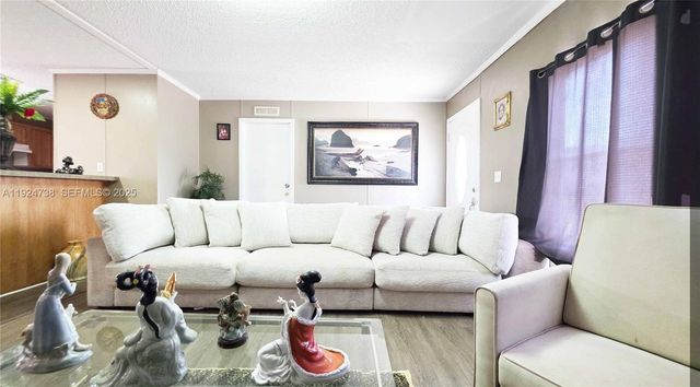 225 N Estribo ST, Clewiston, FL 33440