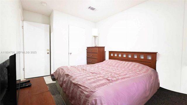 225 N Estribo ST, Clewiston, FL 33440