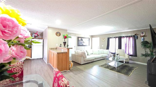 225 N Estribo ST, Clewiston, FL 33440