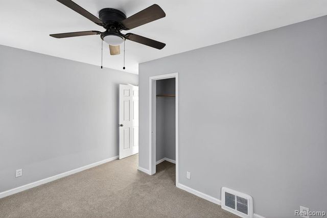 18827 Woodside Street, Harper Woods, MI 48225