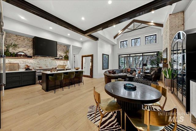 152 S Carbon Rivet Ave, Eagle, ID 83616