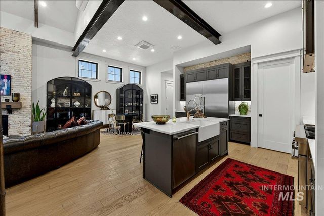 152 S Carbon Rivet Ave, Eagle, ID 83616