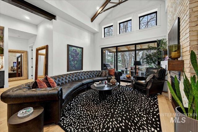 152 S Carbon Rivet Ave, Eagle, ID 83616