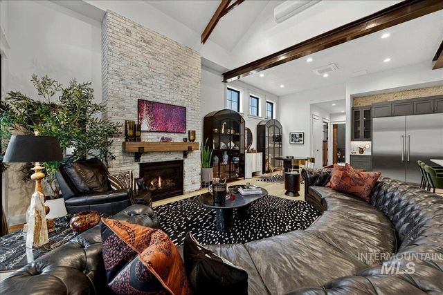 152 S Carbon Rivet Ave, Eagle, ID 83616