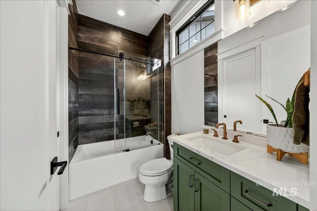 152 S Carbon Rivet Ave, Eagle, ID 83616