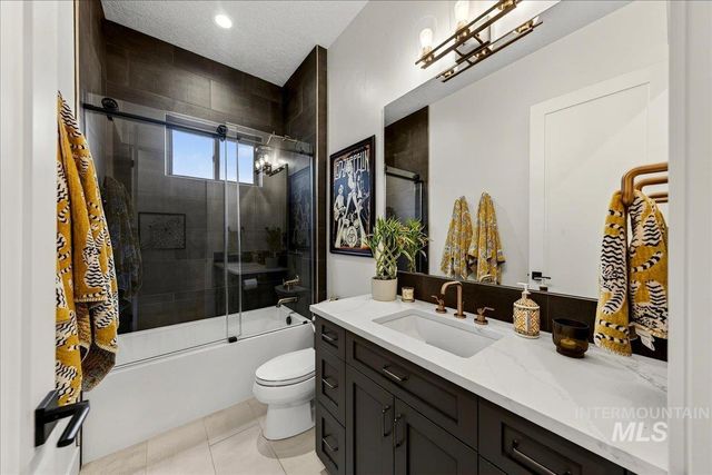 152 S Carbon Rivet Ave, Eagle, ID 83616