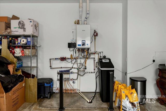 152 S Carbon Rivet Ave, Eagle, ID 83616