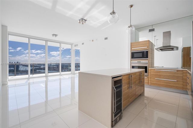 2020 N Bayshore Dr 3506, Miami, FL 33137