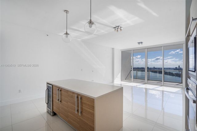 2020 N Bayshore Dr 3506, Miami, FL 33137