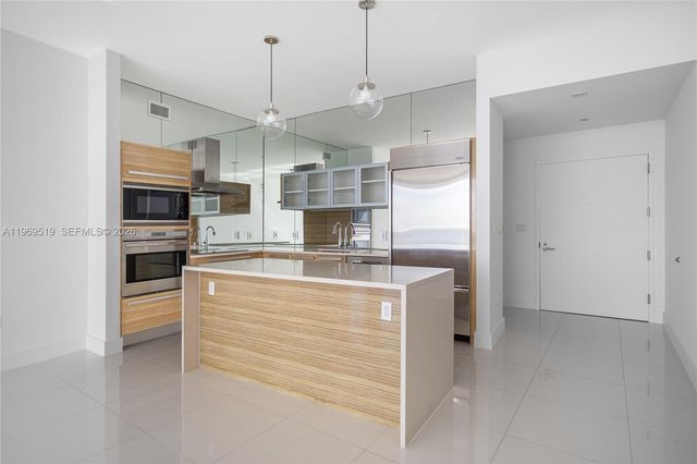 2020 N Bayshore Dr 3506, Miami, FL 33137