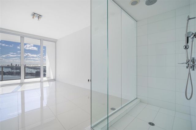 2020 N Bayshore Dr 3506, Miami, FL 33137