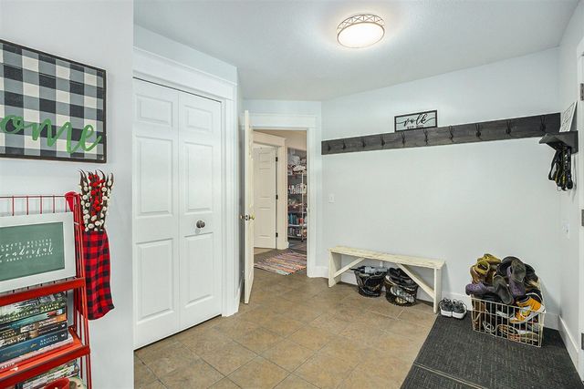 4529 S Hilton Park Road, Fruitport, MI 49415