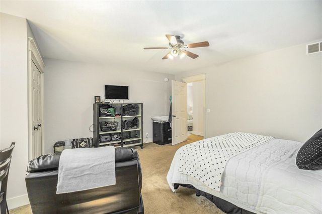 4529 S Hilton Park Road, Fruitport, MI 49415