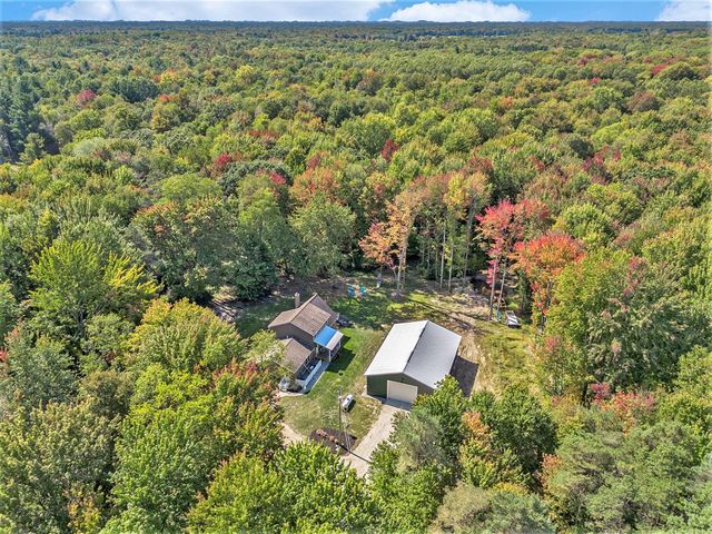 4529 S Hilton Park Road, Fruitport, MI 49415