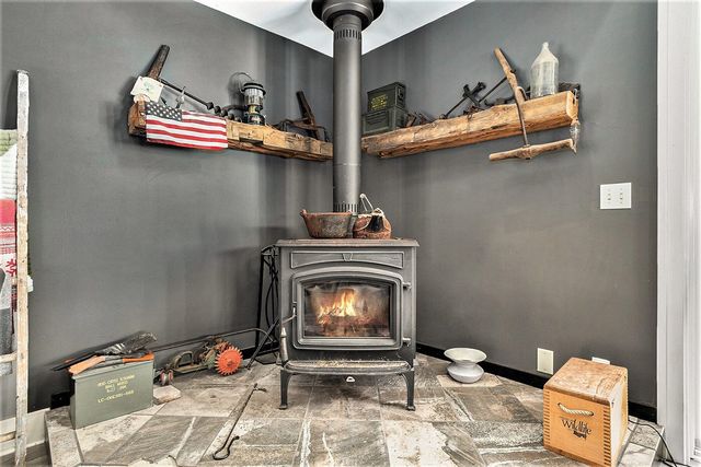 4529 S Hilton Park Road, Fruitport, MI 49415