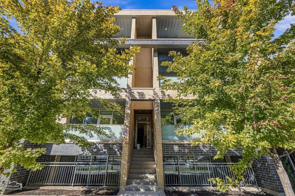 1716 N CALIFORNIA Avenue 2N, Chicago, IL 60647 — exterior
