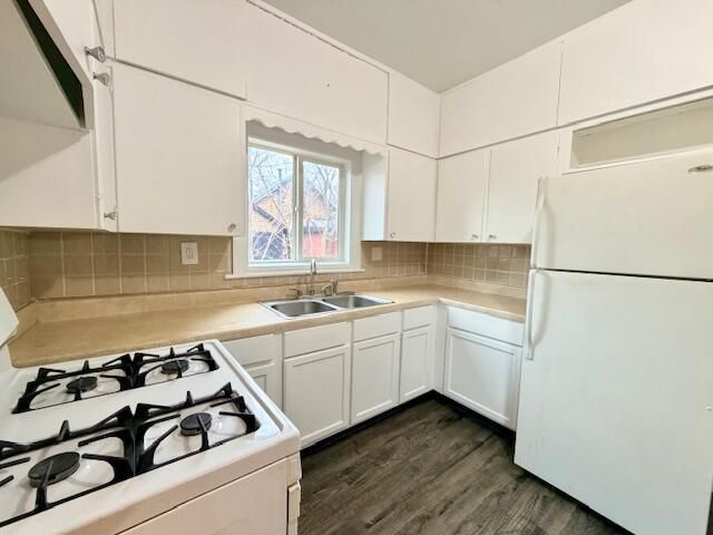1687 Smith Street, Muskegon, MI 49442
