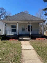 1687 Smith Street, Muskegon, MI 49442