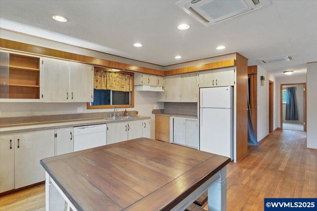 511 E Elwood St, Stayton, OR 97383